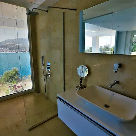 Lumineux Kalkan